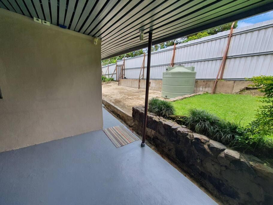 Loverly 3 Bedroom Rental Pool Outdoor Area Upper Сува Екстер'єр фото