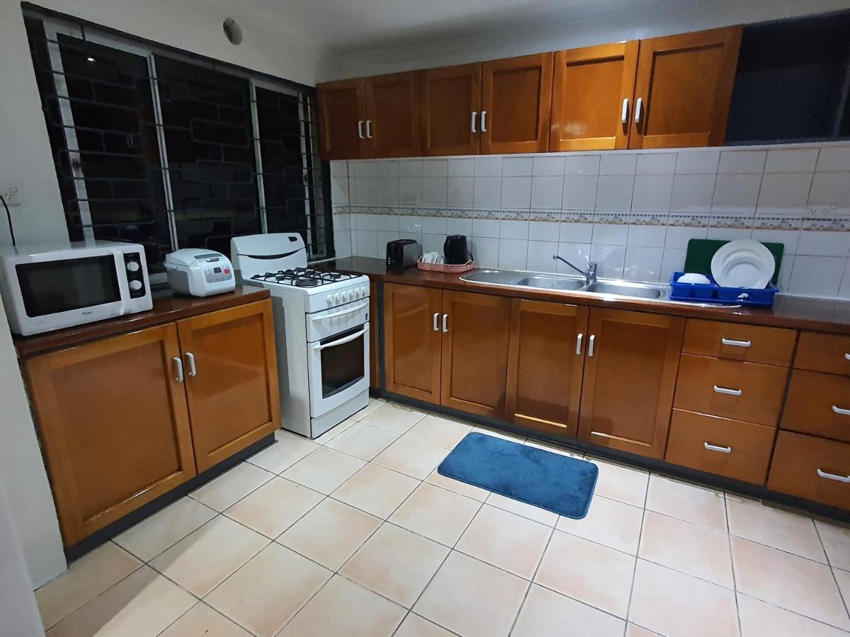 Loverly 3 Bedroom Rental Pool Outdoor Area Upper Сува Екстер'єр фото